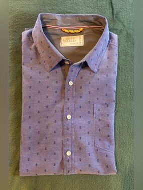 Free Planet Poly/Cotton Blend Short Sleeve Button Front Shirt, Size: XL. (6423)